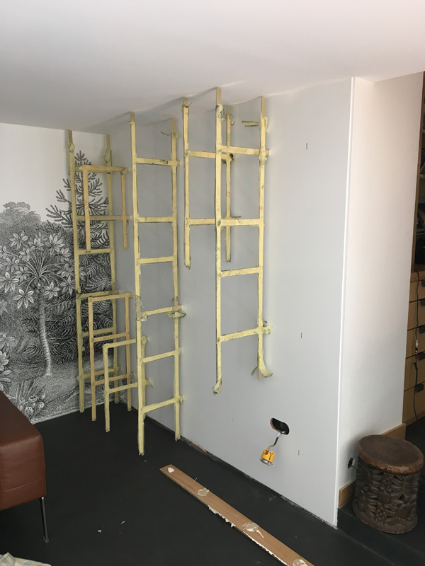 Bibliothèque sur mesure en chêne et laiton, Lyon 4e — Atelier Thomas Maincent