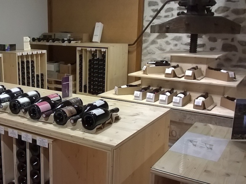 Agencement du caveau Vignobles sur cour, Limony — Atelier Thomas Maincent